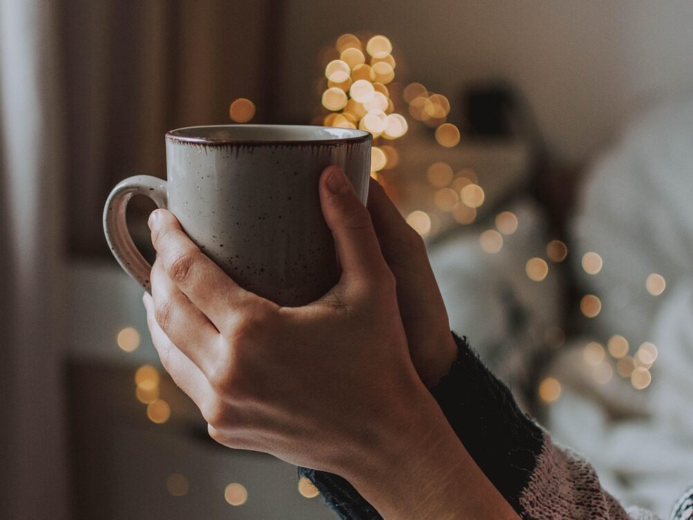 coffee, tee, cup, keep, hand, arm, sweater, cozy, winter, cold, home, coffee cup, comfort
